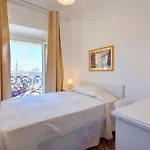 2 Bedroom Lovely In *
