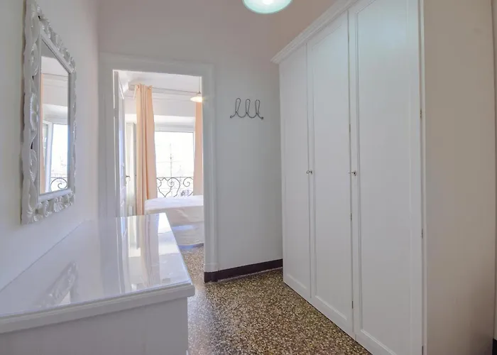 2 Bedroom Lovely In